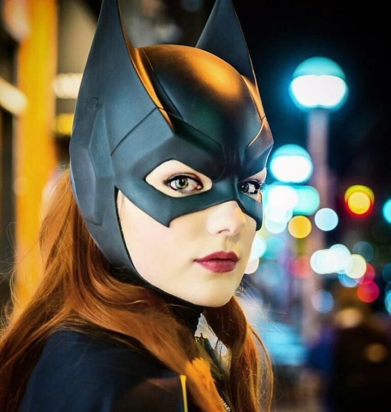 Batgirl Costume Guide